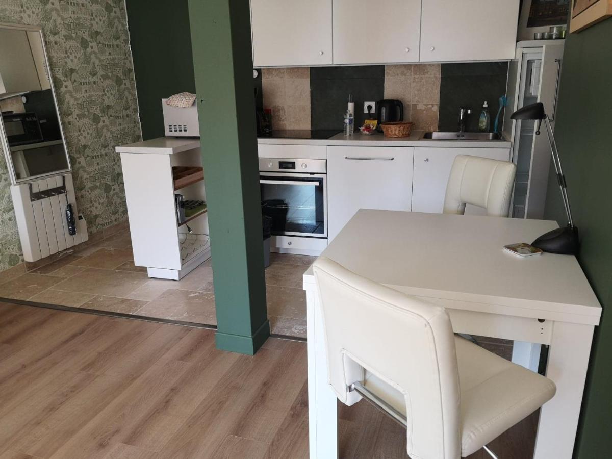 Le Puits Apartment Honfleur Bagian luar foto