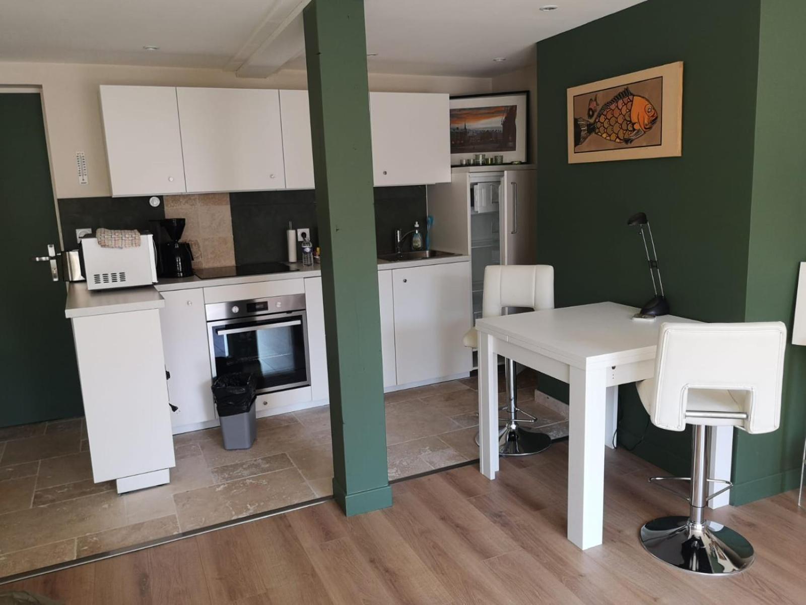 Le Puits Apartment Honfleur Ruang foto